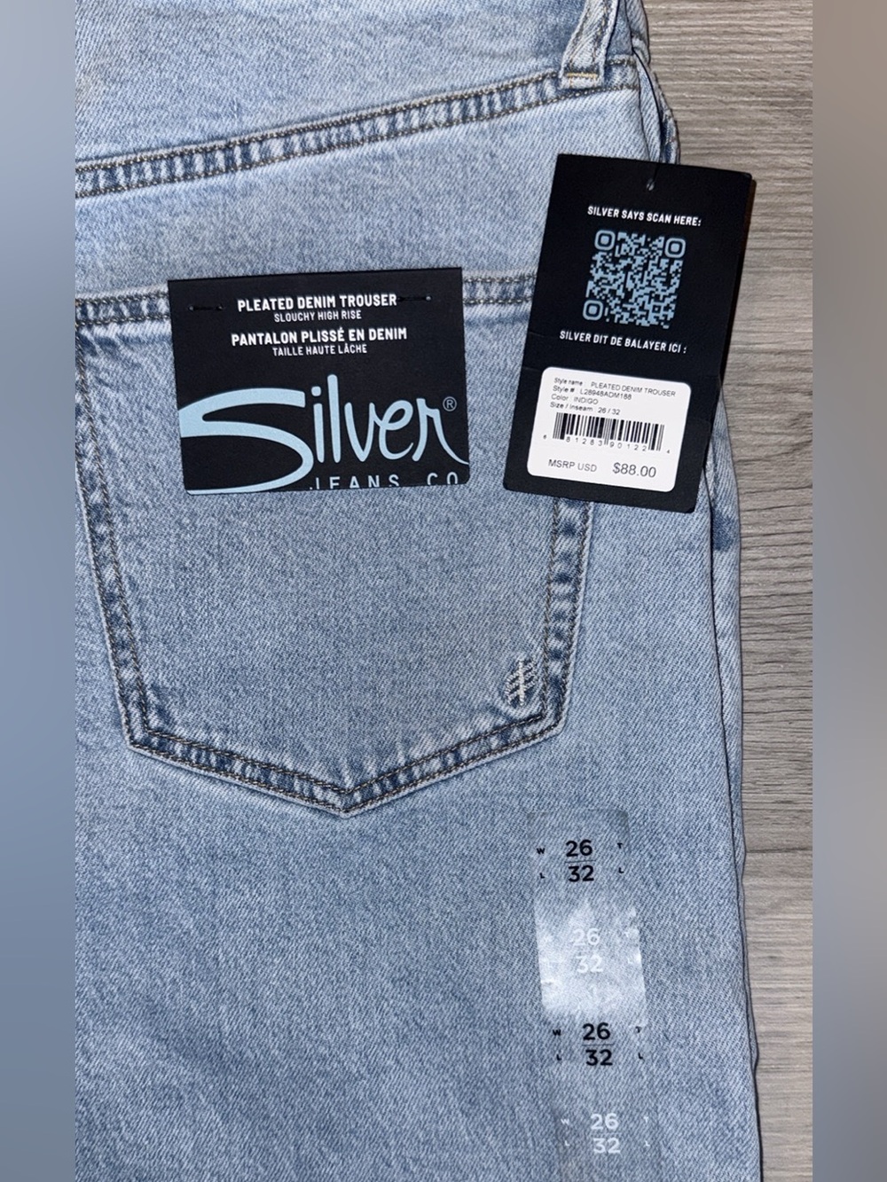 Silver Jeans Womens Light Wash Pleated Denim Jeans